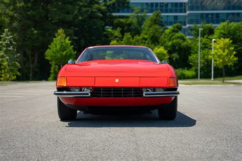 Ferrari 365 GTB/4 — BOND GROUP