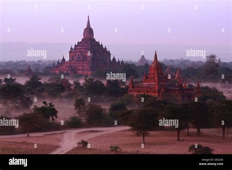 Thatbyinnyu and Sulamani Pagoda, Bagan, Myanmar Stock Photo - Alamy