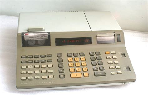 early vintage desktop programmable calculator from Hewlett Packard | Calculator, Computer ...