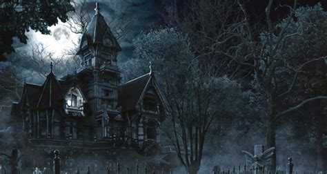 10 Seriously Must Visit Spooky Places In America - TravelTourXP.com