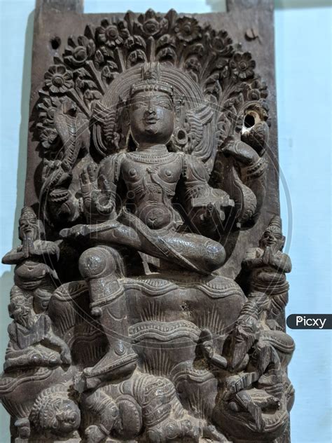 Image of Sculptures at Vellore Fort Museum-VA569625-Picxy