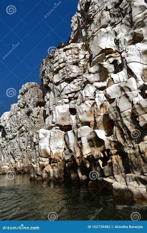 Marble Rock Formation of Madha Pradesh Stock Photo - Image of landscape ...