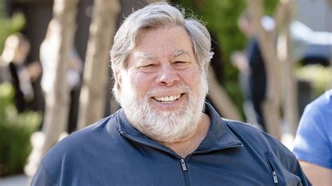 Apple co-founder Steve Wozniak launches private space company | Fox ...