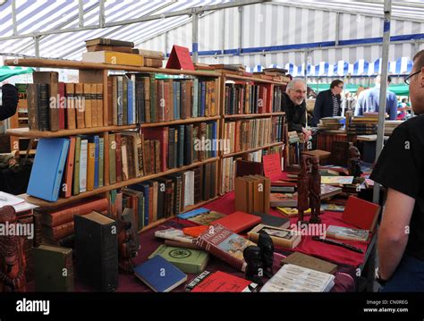 Market book stall at Ludlow Shropshire Uk Stock Photo - Alamy