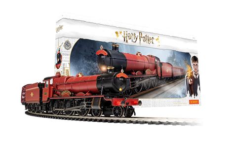 Buy Hornby Hobbies Warner Brother'S Harry Potter Hogwarts Express Electric Model Train Set Ho ...