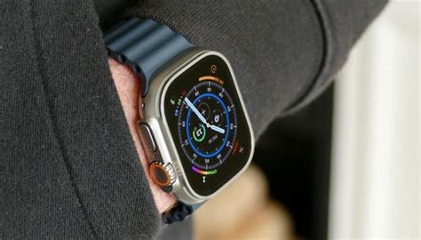 «Apple Watch Ultra».. حجم شاشة لن تتخيله في ساعة أبل الذكية لعام 2026