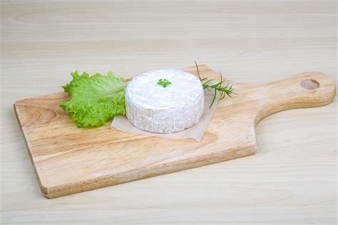 Camembert cheese dish 12717791 Stock Photo at Vecteezy