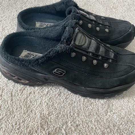 Black slip on Skechers #black #slipons #skechers - Depop