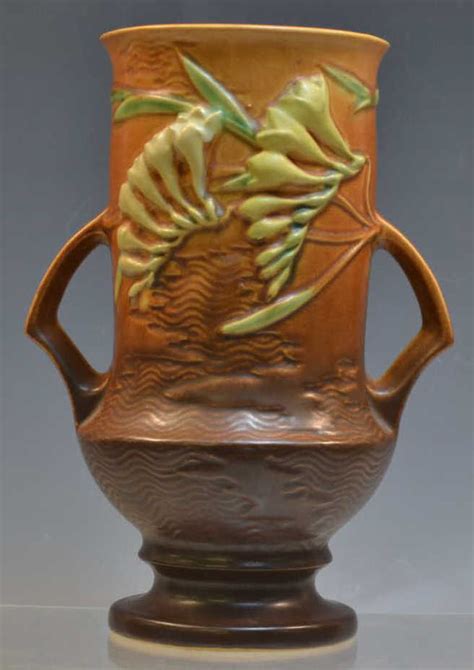 Sold Price: 20th C. Roseville Pottery Vase 123-9 - March 1, 0117 8:00 ...