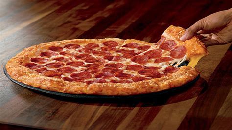 Pizza Hut unveils grilled cheese stuffed crust pie | Fox News