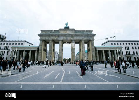 Brandenburg Gate newly unveiled after restoration October 2002 Stock Photo - Alamy