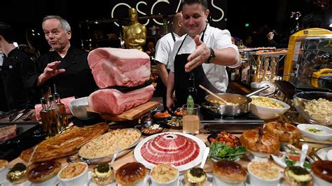 What is the menu at the Oscars 2019? Chef Wolfgang Puck reveals all | HELLO!