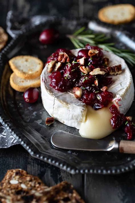 Easy Baked Brie recipe w/cranberries & pecans (no pastry!) - Garnish ...