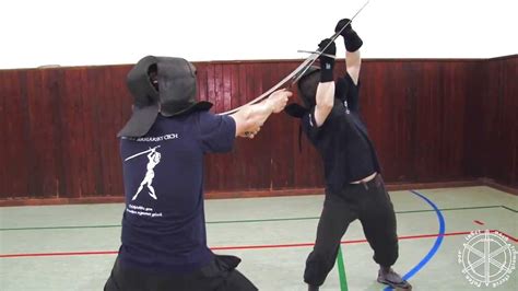 Longsword techniques: Zwerchhau, absetzen, nachreissen - YouTube