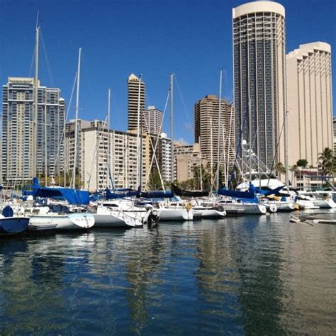 Waikiki Yacht Club - Ala Moana - Kakaako - 6 tips from 623 visitors