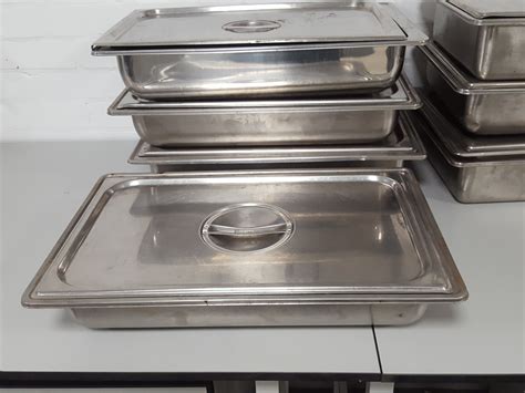 Lot of 7 Stainless Steel Banqueting / Catering Trays / Dishes