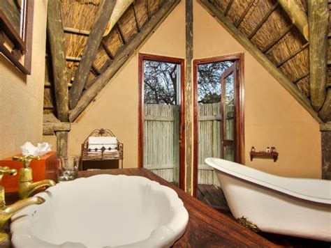 Deception Valley Lodge, Botswana | Go2Africa.com