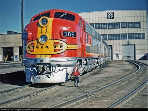 trains - Google Search | Train, Topeka, Train pictures