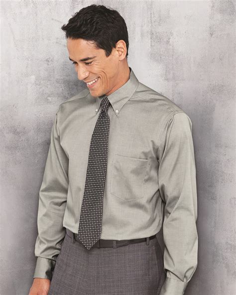 Van Heusen 13V0143 Men's True Wrinkle-Free Cotton Pinpoint Oxford $36.32 - Men's Woven Shirts