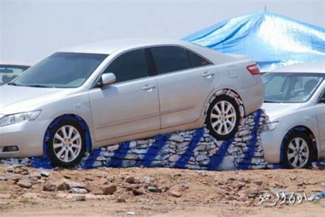 A Strange Car Show in Saudi Arabia (5 pics + 1 video) - Izismile.com