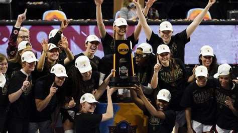 Final Four Games Saturday - Final Four Sets Attendance Record For University Of Phoenix Stadium ...