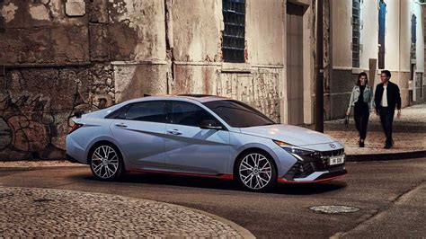 Hyundai revela novo Elantra N 2022 com 280 cv