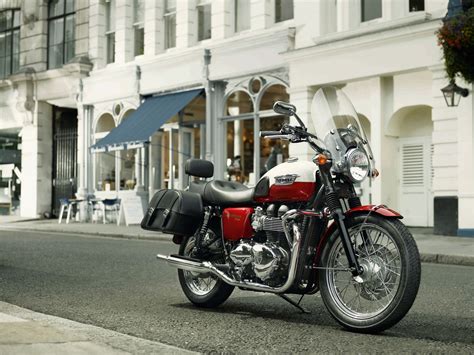 2012 Triumph Bonneville T100 Review