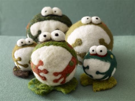 Easy but Awesome Needle Felting Projects for Beginners