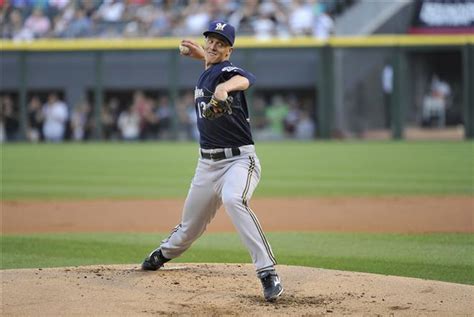 Greinke shines; Weeks gets key hit for Brewers in victory