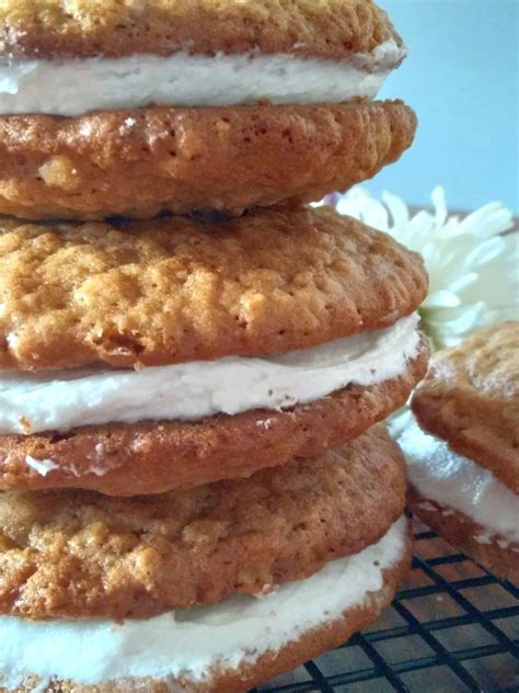 Amish Oatmeal Whoopie Pie Recipe - Amish Heritage