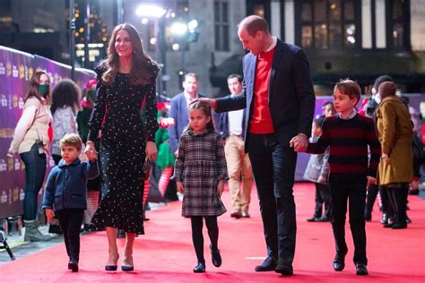 Kate Middleton Wearing Navy Dress With Kids on Red Carpet | POPSUGAR Fashion UK