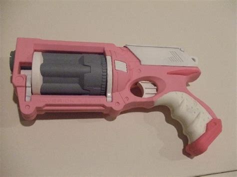 Knife Aesthetic, Aesthetic Images, Pink Guns, Nerf Mod, Pastel Punk, Kawaii Accessories, Fantasy ...