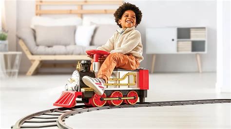 FAO SCHWARZ RIDE-ON RAILWAY | The Toy Insider