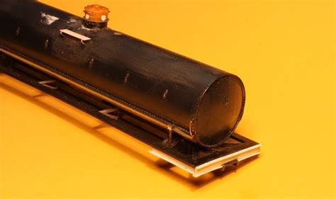 modeling the SP: Kitbashing an Anchor LPG tank car