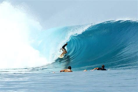 Surfing in Mentawai Islands, Padang, Indonesia | Gokayu, Your Travel Guide