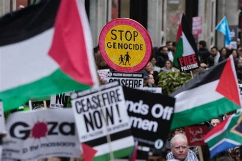 Thousands gather for pro-Palestine protest in London's West End | The ...