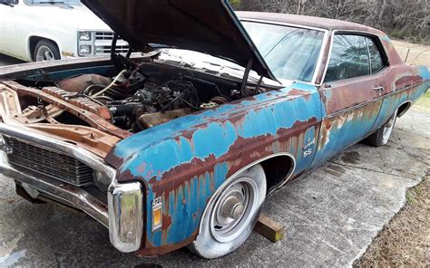 427 And A 4-Speed! 1969 Chevrolet Impala SS | Barn Finds