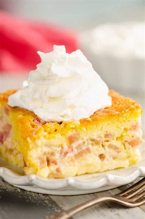 Easy Rhubarb Custard Cake