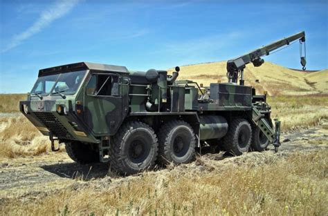 Oshkosh Defense Kebanjiran Pesanan Truk HEMTT Dari Timur Tengah