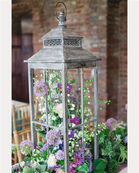 30 Gorgeous Ideas For Decorating With Lanterns At Weddings | Lanterns with flowers, Lanterns ...