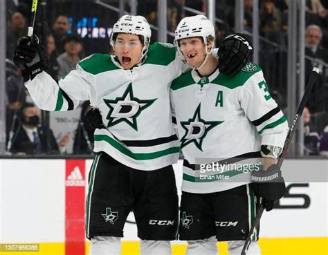 Dallas Stars Photos and Premium High Res Pictures - Getty Images