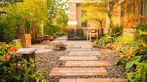 8 Types of Landscaping Rocks and Their Best Uses