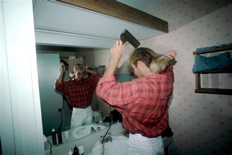 Andre Agassi grooming his mullet (Stratton Mountain, August 1986) : r ...