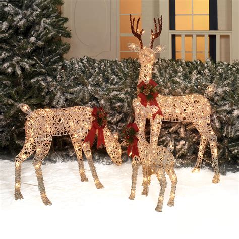 Lighted Christmas Deer Lawn Ornaments • Christmas Lights Ideas