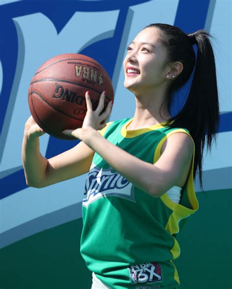 Clara (클라라) Basketball ~ Al Mubins