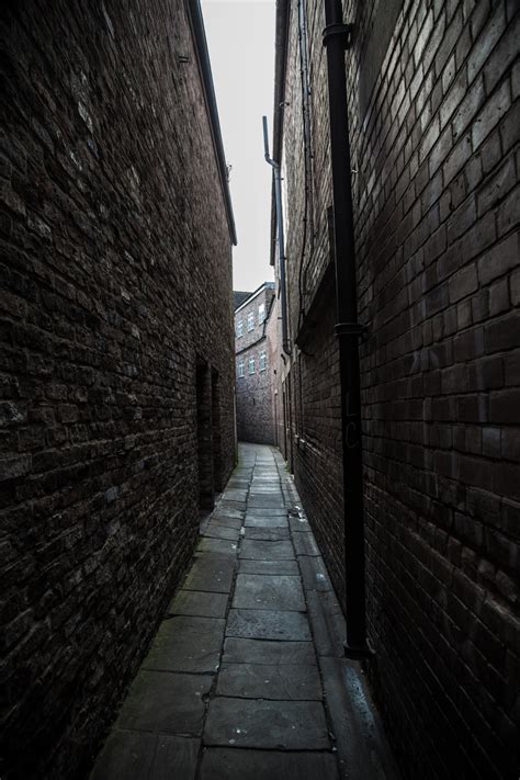 Narrow Streets Free Stock Photo - Public Domain Pictures