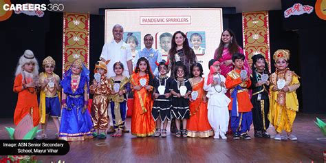 ASN Senior Secondary School, Mayur Vihar, Conducts Annual Award Ceremony