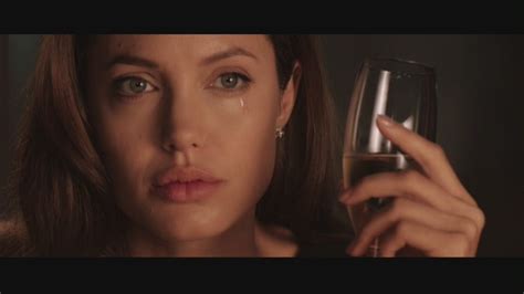 Angelina Jolie in "Mr. & Mrs. Smith" - Angelina Jolie Image (12026399 ...