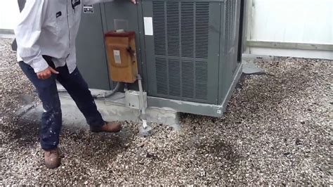 Commercial hvac installation Rooftop Curb Replacement Preparation - YouTube