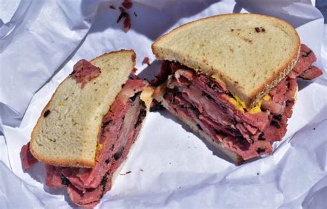 Why New York's Katz's Delicatessen Serves The Best Pastrami Sandwich - ClassicNewYorkHistory.com